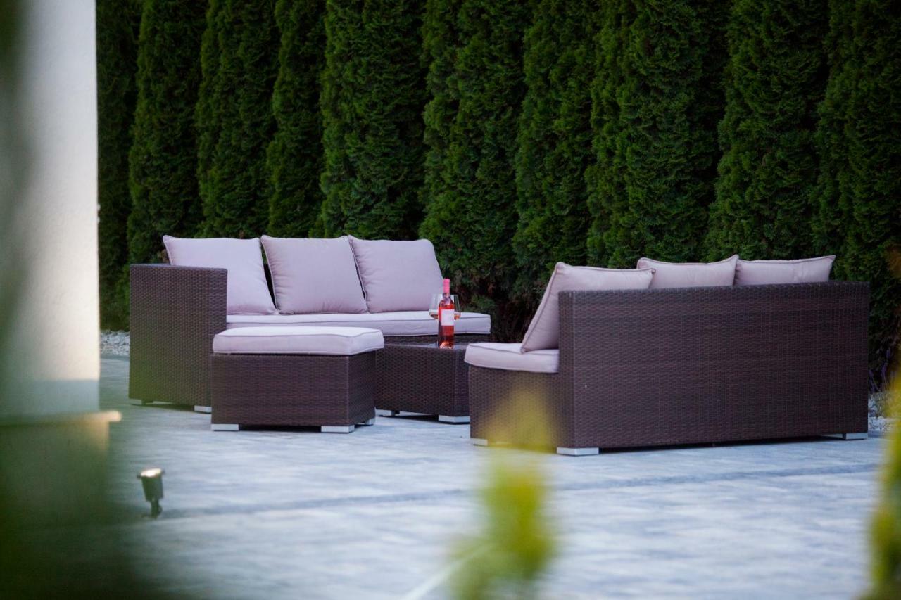 Design & Wine Vila Special Bled Bagian luar foto